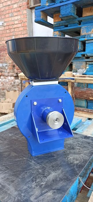 Кормоподрібнювач МЛИН-3 під будь-який мотор