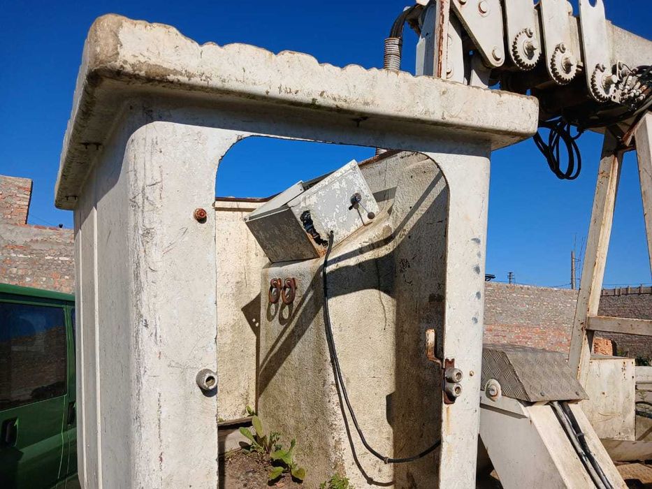 Автовишка стояла на Івеко 4х4 17м  кран вишка підйомник В Наявності!