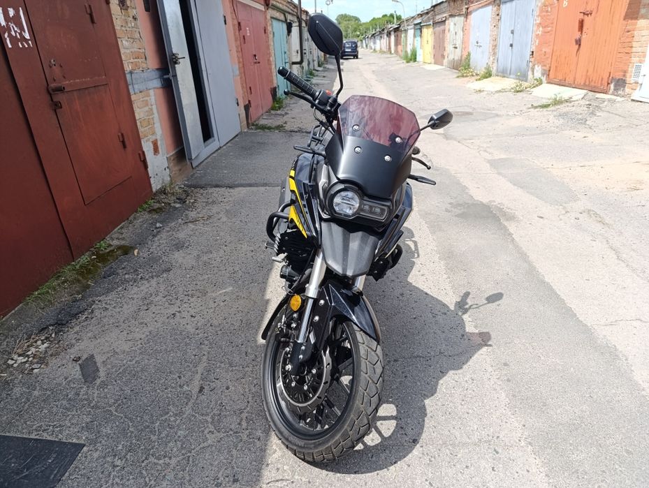 Продам мотоцикл Lifan KPT 200-4V