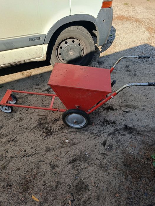 Wapniarka do rysowania liń