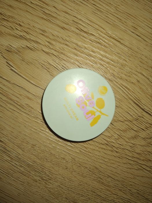 Bell multifunkcyjny krem do twarzy - róż, pomadka