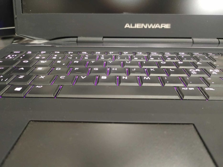 Dell Alienwere M17x i7-4800mq,GTX 770m 3Gb , 17"  uszkodzony