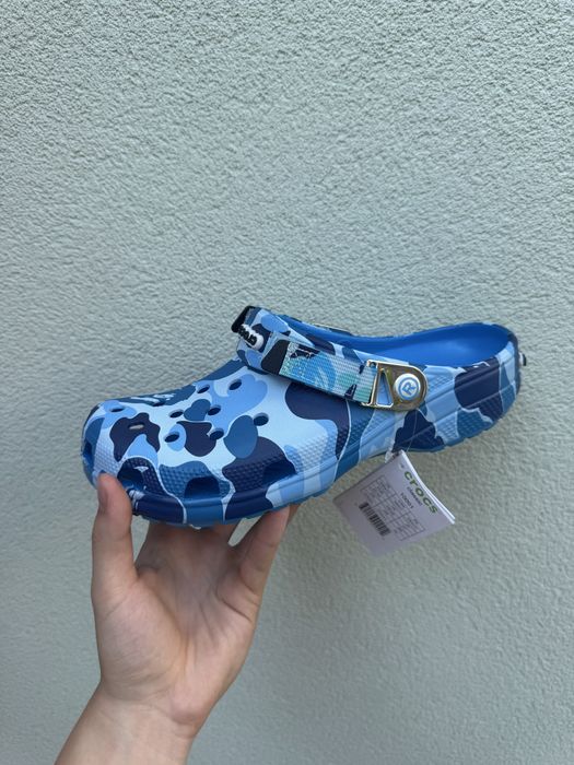 Crocs Bape крокси кроксы бейп сирі синие серые розовые рожеві сірі тапки шлепки на лето