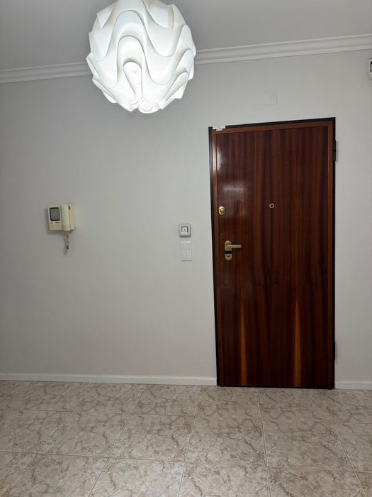 Quarto mobilado  em Águas Santas