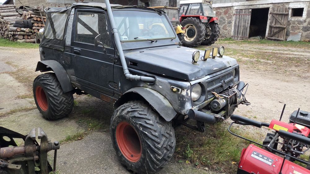 Suzuki Samurai