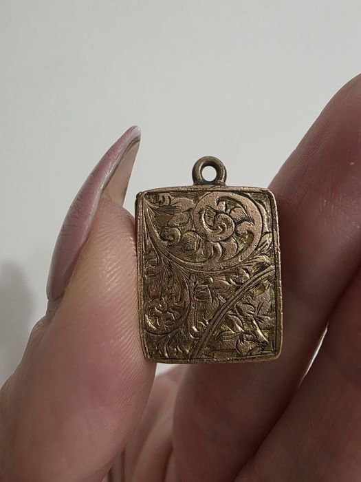 Антикварний Вінтажний Локет Кулон з Фото Золото Дублє Гравіювання Англ