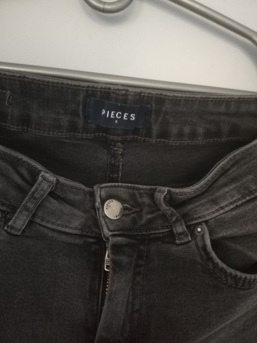 Jeans skinny PIECES  szare ciemne jeansy S