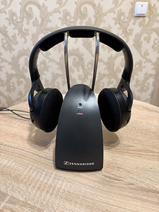 Беспроводные наушники Sennheiser RS 118 HDR 118