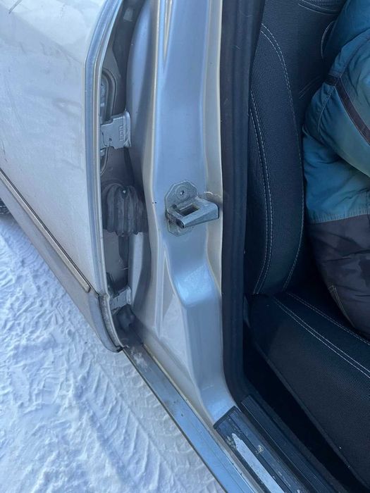 Mercedes-Benz E-Class 1994