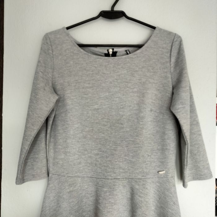 Sukienka rozmiar 38 Cropp