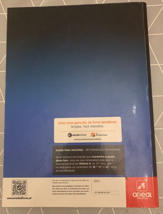 Livro de História de 11° Ano, P1, P2, P3 e Caderno de Atividade.