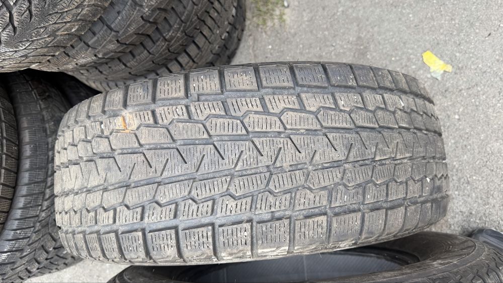 265/65/17 Yokohama ICE GUARD 75