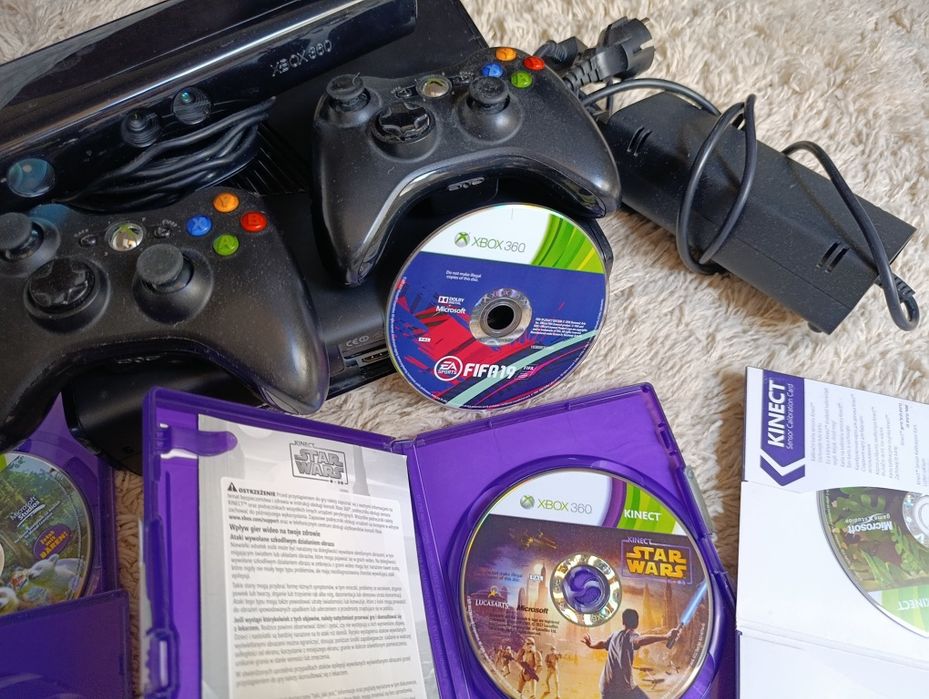 Xbox 360 250 GB, 2 pady, Kinect, gry Minecraft, FIFA 19 pl i inne