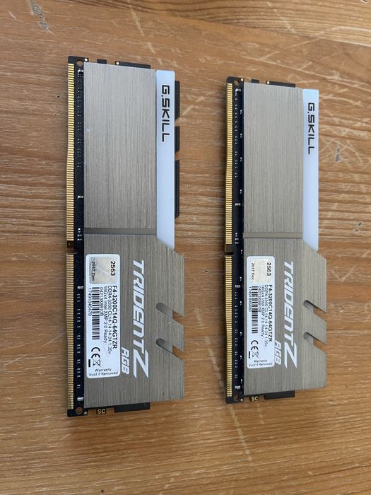 Memoria RAM 32 Gb 3200 CL14 Trident Z RGB