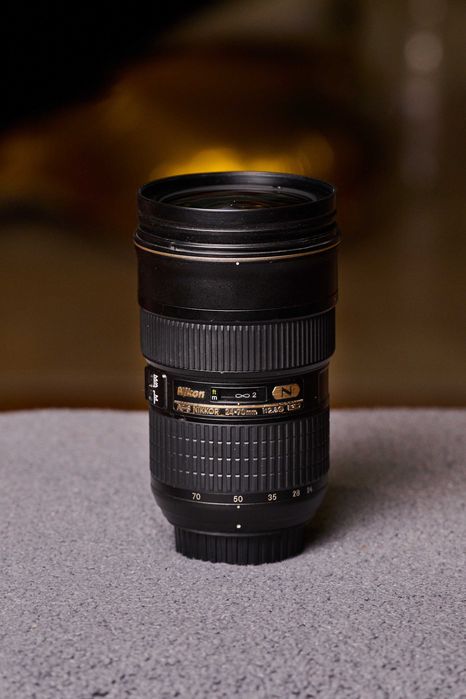 Об'єктив Nikon AF-S 24-70mm f/2.8G ED