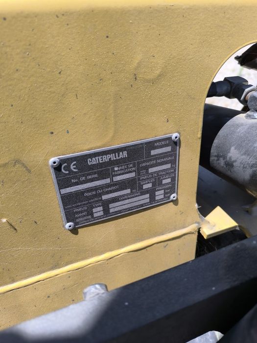 Empilhador caterpillar gas triplex com deslocação lateral