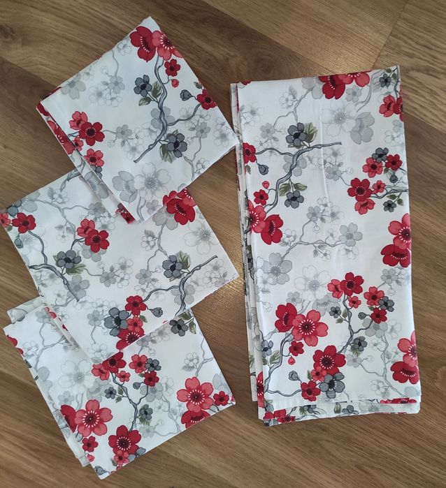 Obrus 90/90 + poszewki 45/45,40/40