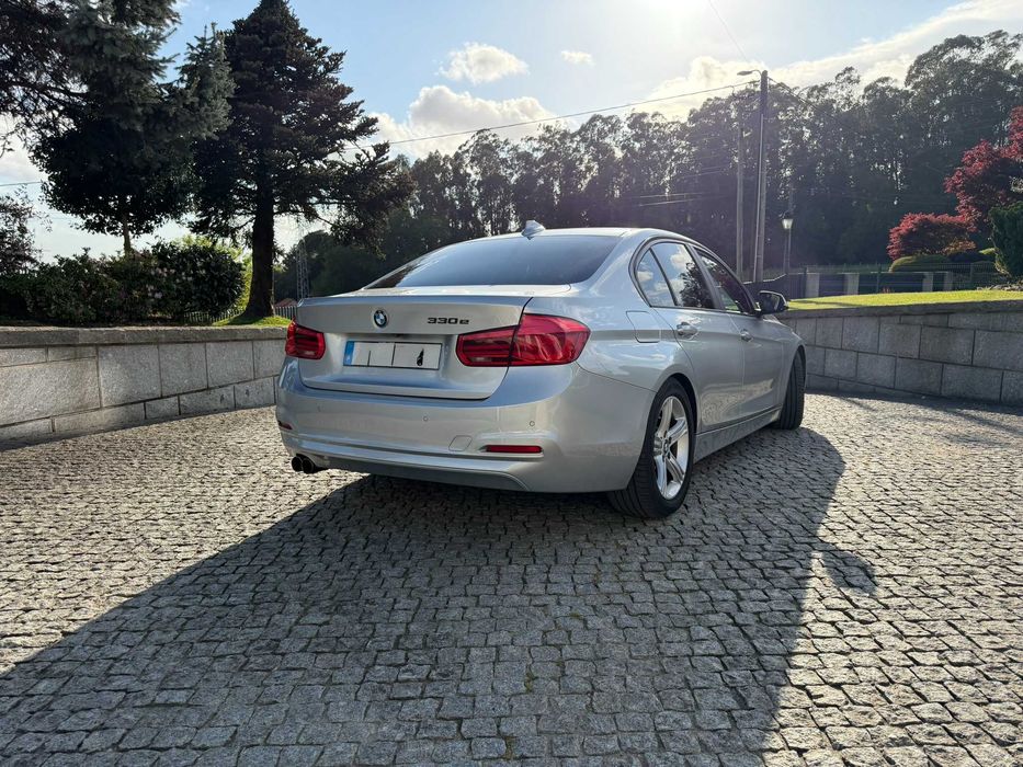 BMW 330e F30 2018