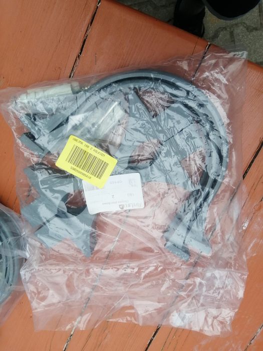 Uchwyty do rynny 160mm plus kołki i wkrety 11 sztuk