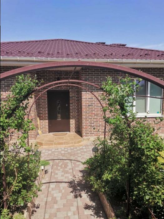 Затишний одноповерховий будинок в центрі Правого берега (22-350-471)