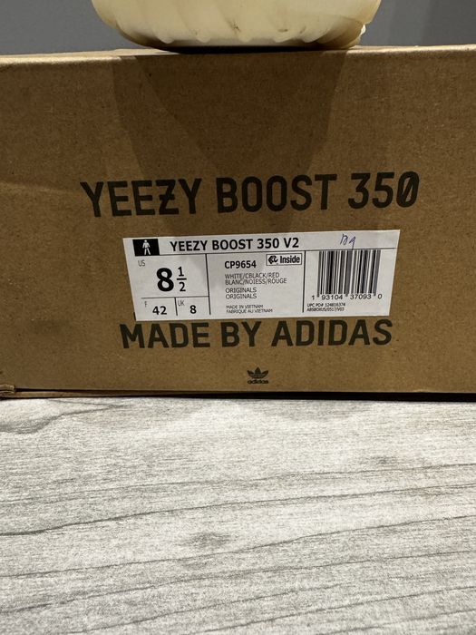 Yezzy Boost 350 V2 Zebra