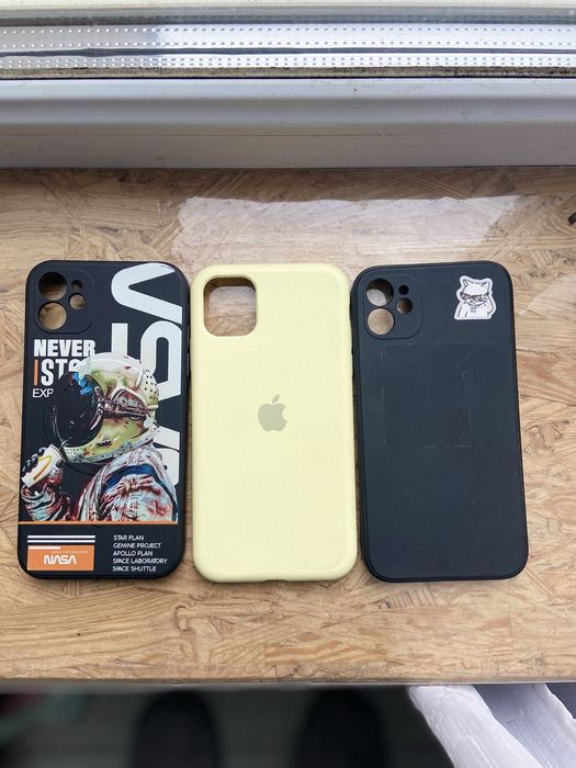 Чохли на айфон 11