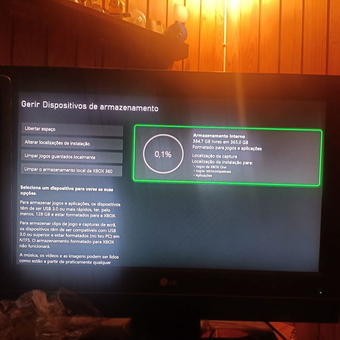 Xbox One S edição militar + comando + jogos