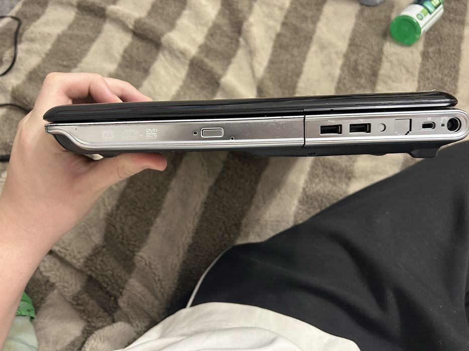 HP Pavilion dv7 / 17.3” / Core i7 / 8GB RAM / SSD + HDD / NVIDIA