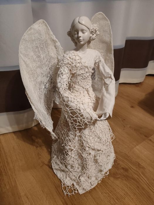 Anioł ręcznie robiony powertex