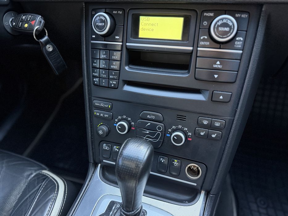 VOLVO XC90 2011 року, 2.4 дизель, автомат, повний привід, 7 місць