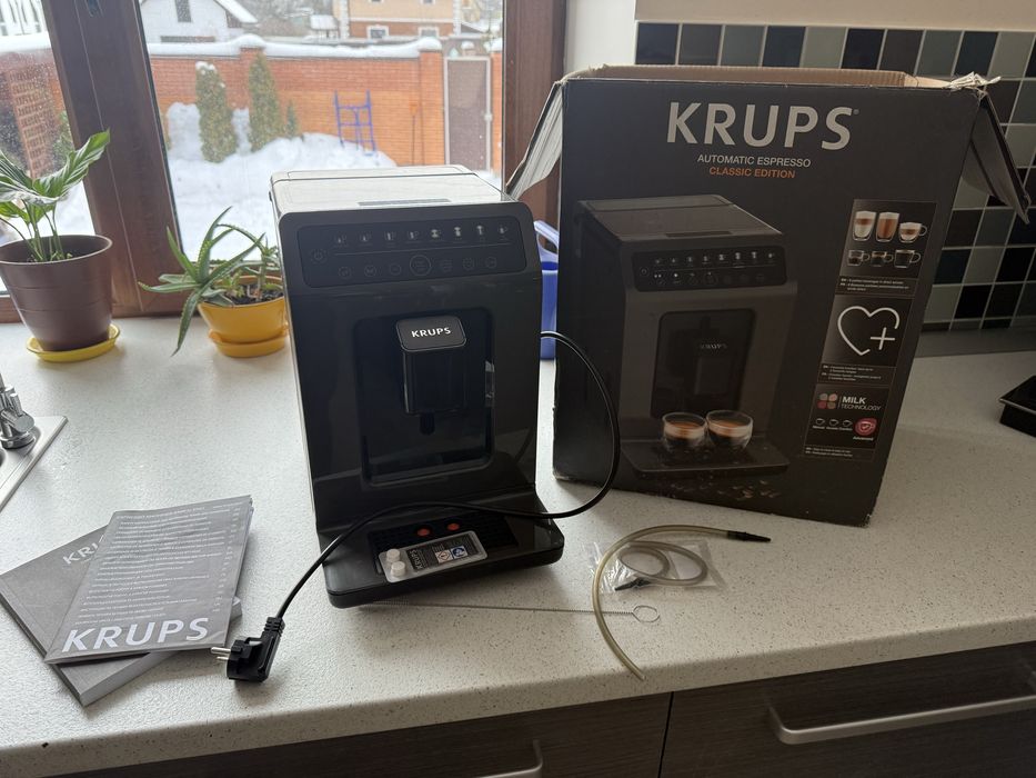 Кавомашина KRUPS Evidence Classic EA89ZB10 майже нова