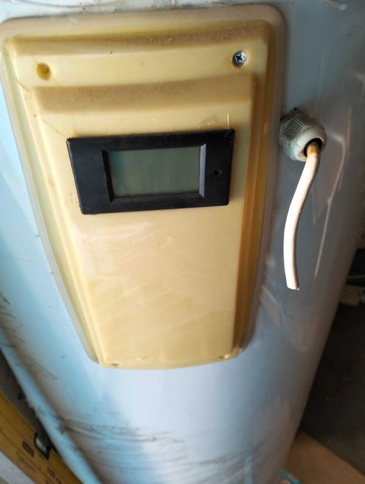 Накопительный бойлер косвенного нагрева. 300 литров.