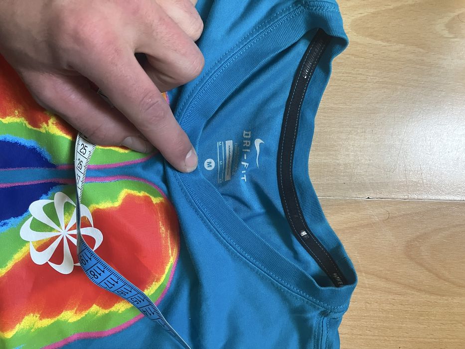 футболка від nike