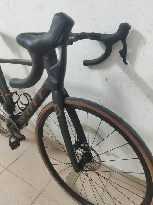 Bicicleta de estrada Scott Addict RC 30