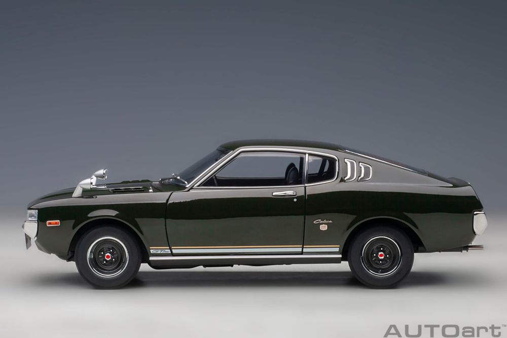 AUTOart Toyota Celica liftback 2000GT RA25 skala 1/18