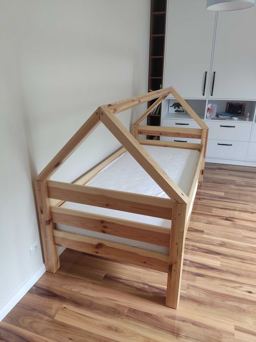 Sprzedam łóżko dla dziecka 200x90