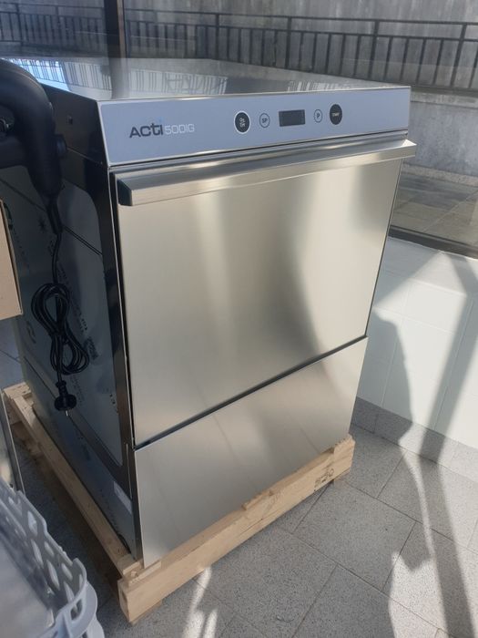 Máquina Lavar loiça profissional NOVO ja c/iva