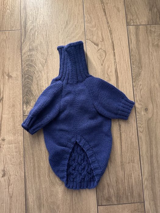 Вʼязаний светрик на собаку