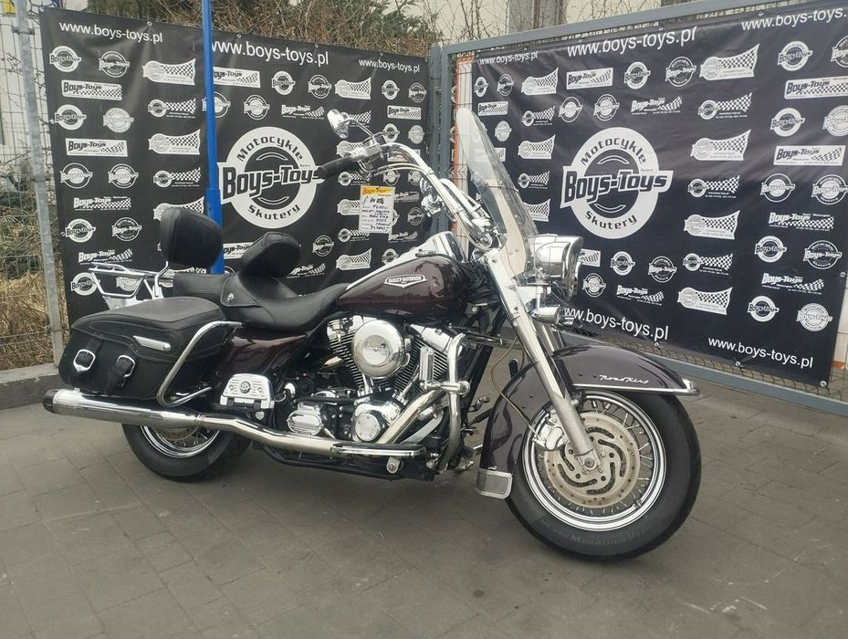 Harley-Davidson Touring Road King Harley-Davidson Road King (FLHRCI)