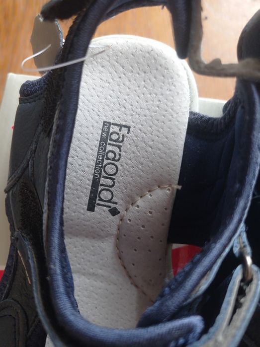 Сандалі дитячі нові