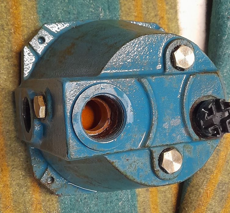 Korpus pompy wody wraz ze środkiem marki IBO