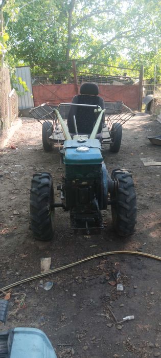 Мото трактор ZUBOR