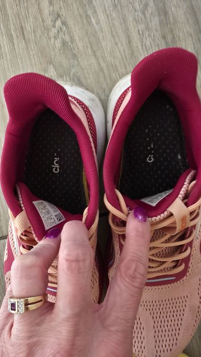 Buty adidas czerwony