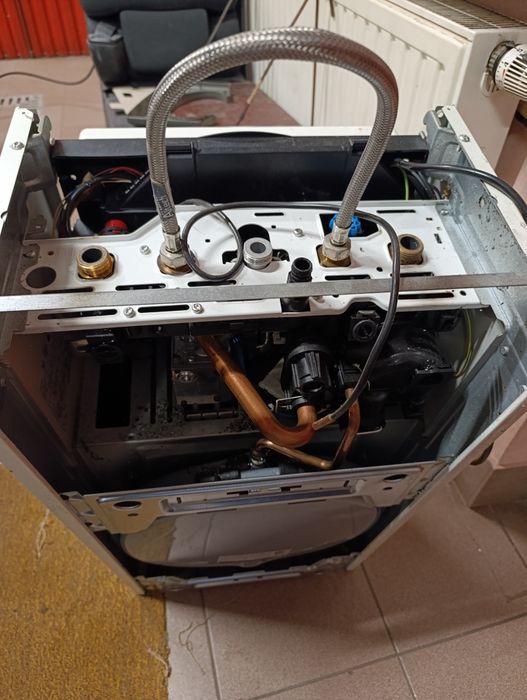 Kocioł Ariston jednofunkcyjny używany CO CW