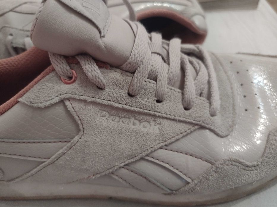 Buty marki Reebok BS 6353 classic . Rozmiar 40