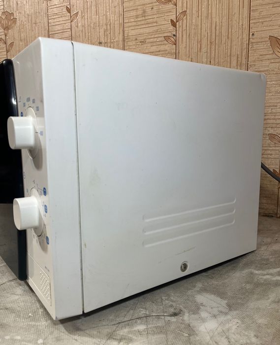 Samsung ME711KR Мікрохвильовка 20л 800Вт