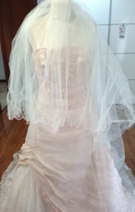 Vestido de noiva rosa claro