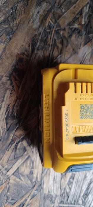 Strug dewalt dcp580p2t