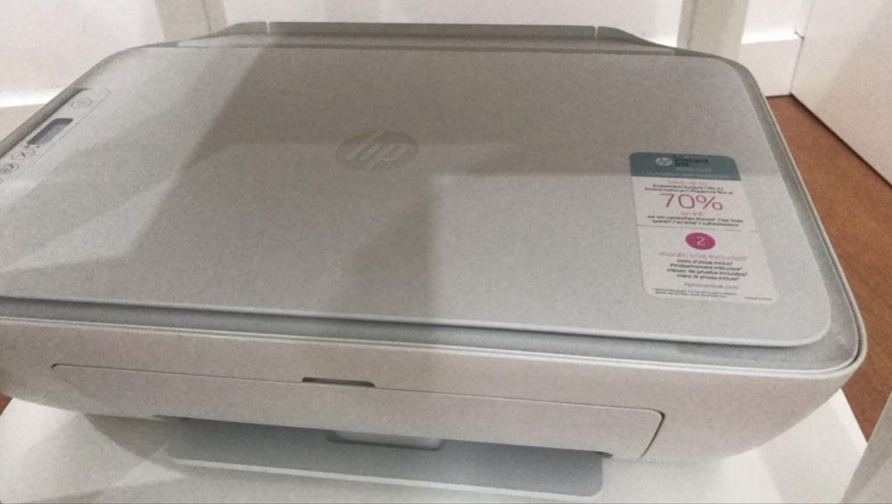 Impressora Hp com mesa Ikea