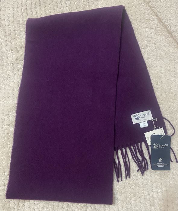 Шарф 100% Lambswool від Johnstons of Elgin.